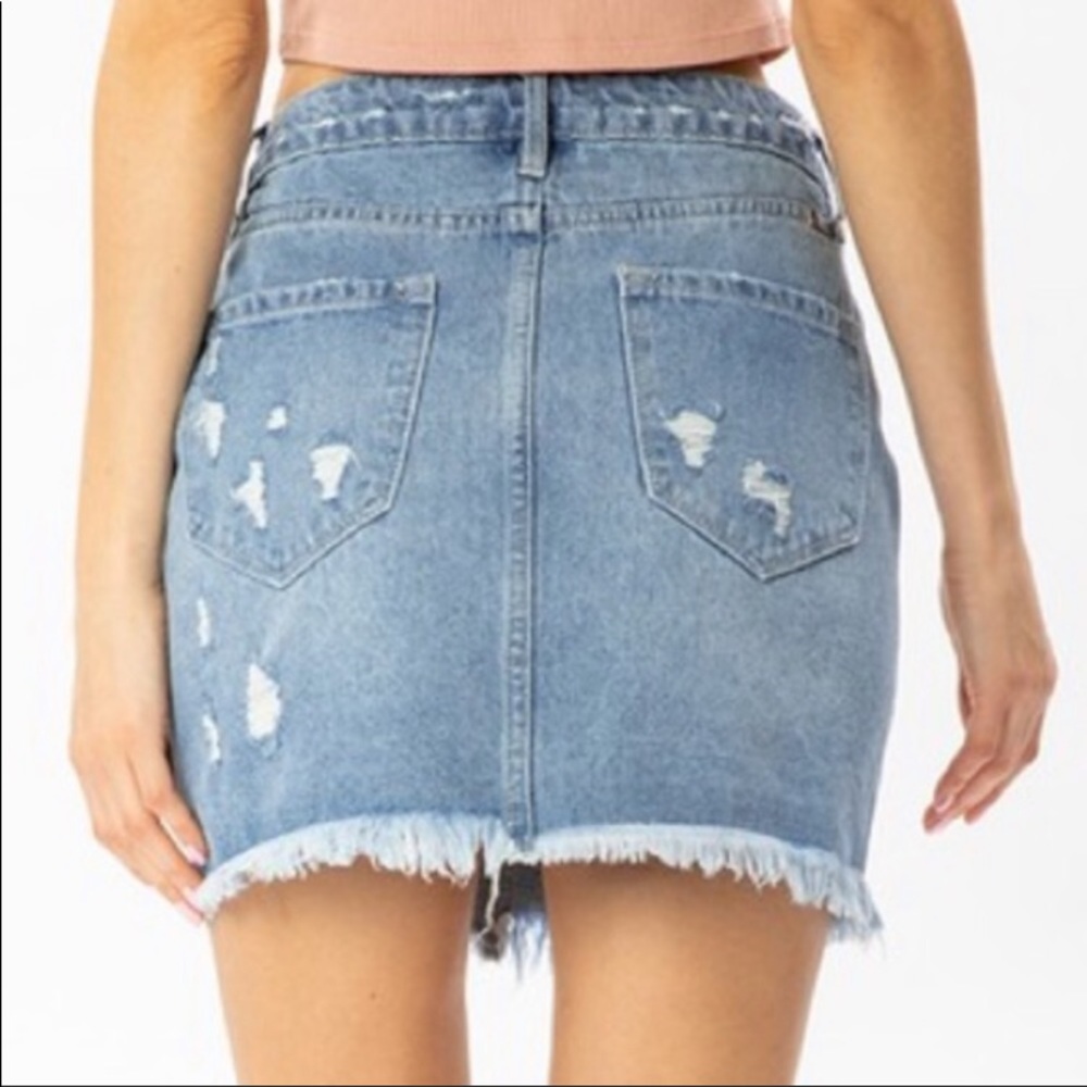 NWT KanCan Distressed Denim Jean Skirt - Picture 14 of 15